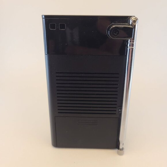 Sony ICF-P26 Portable Pocket FM/AM Radio Built-in Speaker Black - Picture 4 of 8